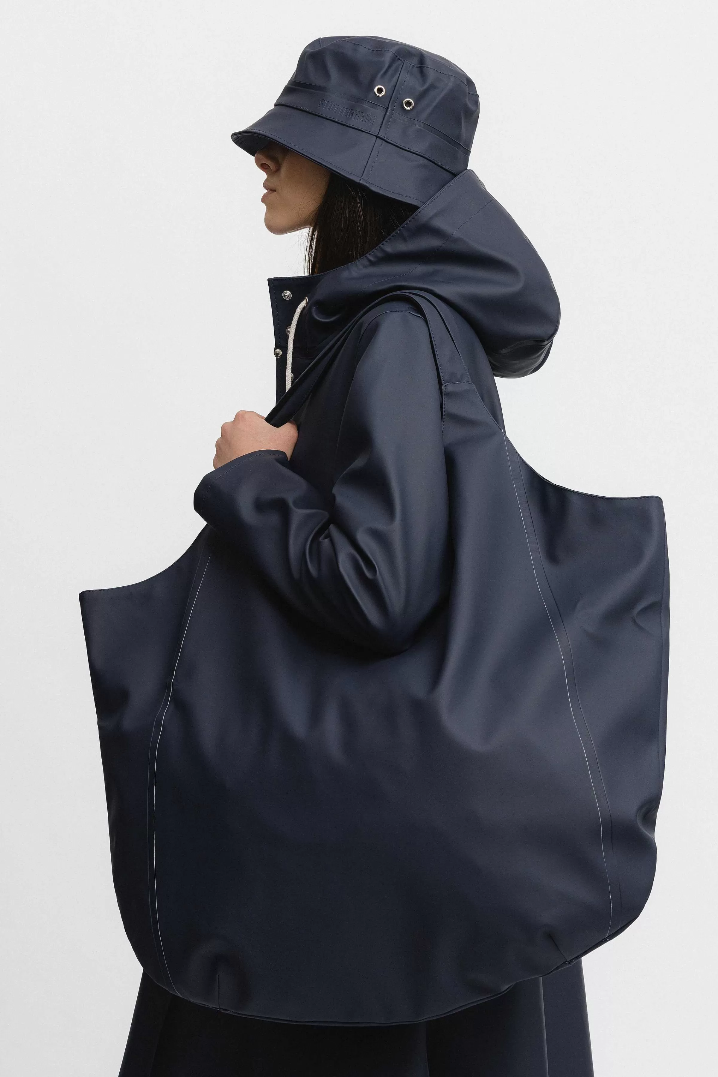 STUTTERHEIM Helgeposer<Svea Bag