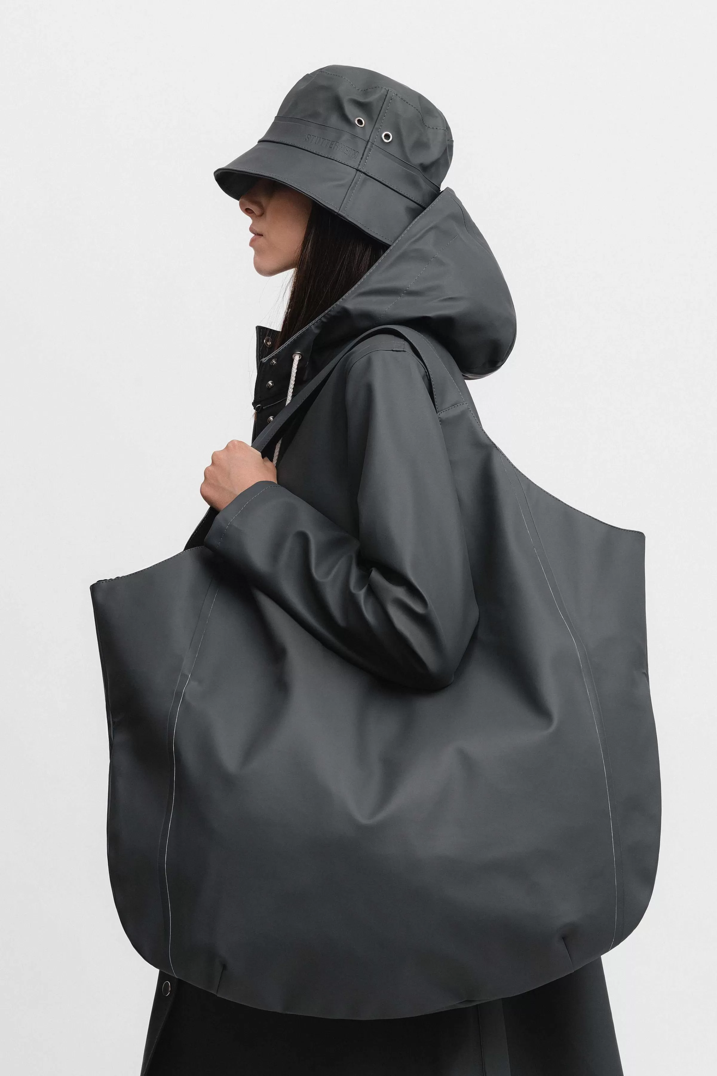 STUTTERHEIM Helgeposer<Svea Bag